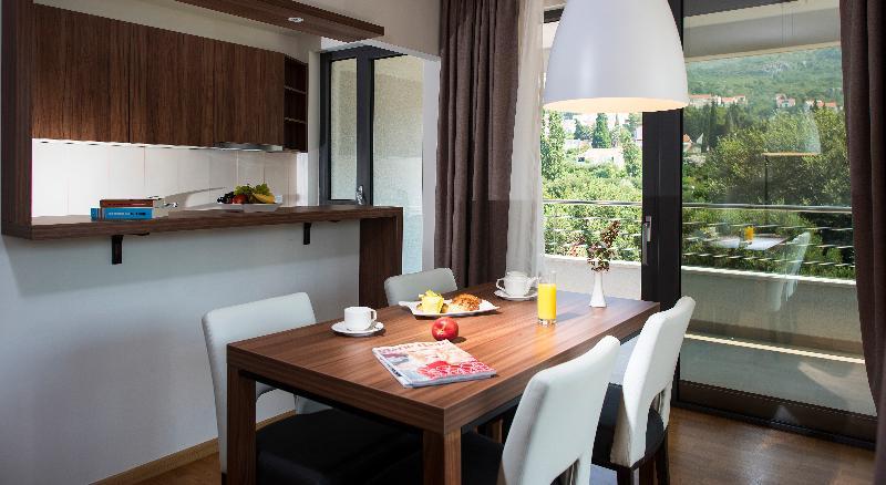 Maistra Select Srebreno Premium Apartments ภายนอก รูปภาพ